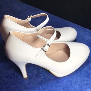 Cute heels for any Summer Dress